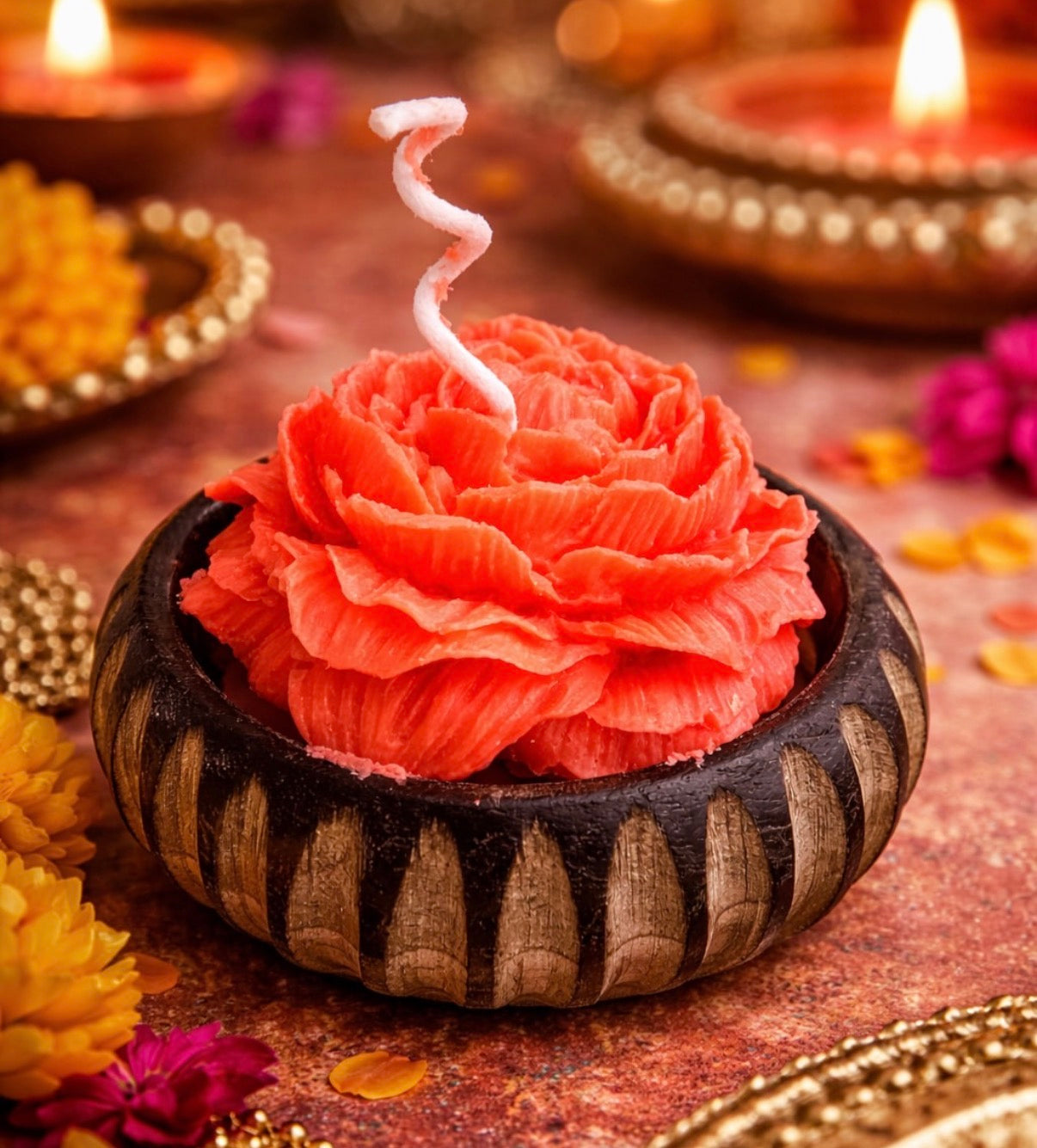 Flower soy wax candle with wooden base